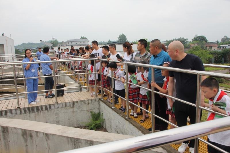 繼光實(shí)驗學(xué)校開(kāi)展社會(huì )實(shí)踐活動(dòng).JPG