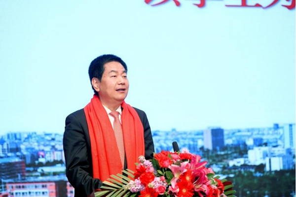 德陽(yáng)外國語(yǔ)學(xué)校理事長(cháng)蘇華.jpg